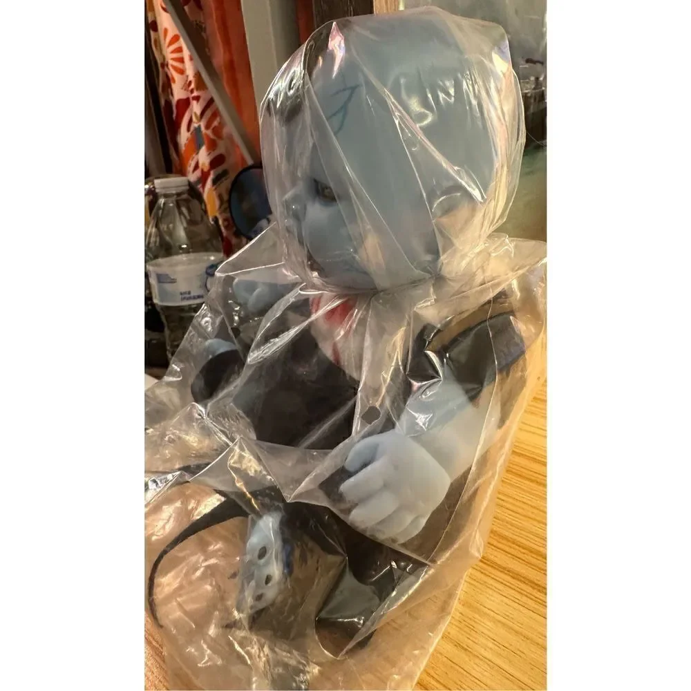 Mezco 2005 Living Dead Dollies-Lilith LE 600 NIB